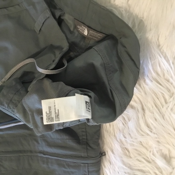 THE NORTH FACE COVERTIBLE SHORT/PANTS FOR OUTDOORS /INDOORS HIKING PANTS/SIZE 4 - Picture 10 of 12